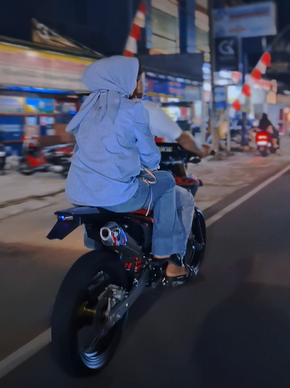 otw beli telur gulung😋#supermotoindonesia #herexstyle #fypシ゚viral #capcut #crf150l 