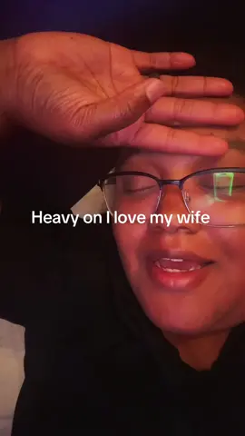 A haircut will really change your life. She went from beautiful to GOD DAMN… that’s me?! 🤤 #curlyhair #wlw 