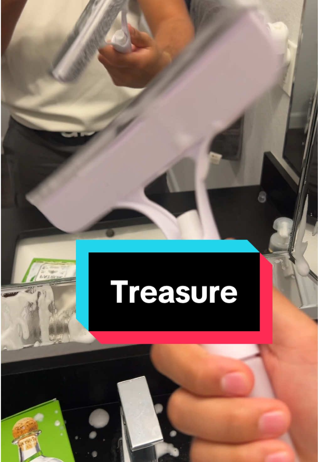 No more paper towel glass cleaning, glass cleaning asmr #fyp #viralproducts #glasscleaning 