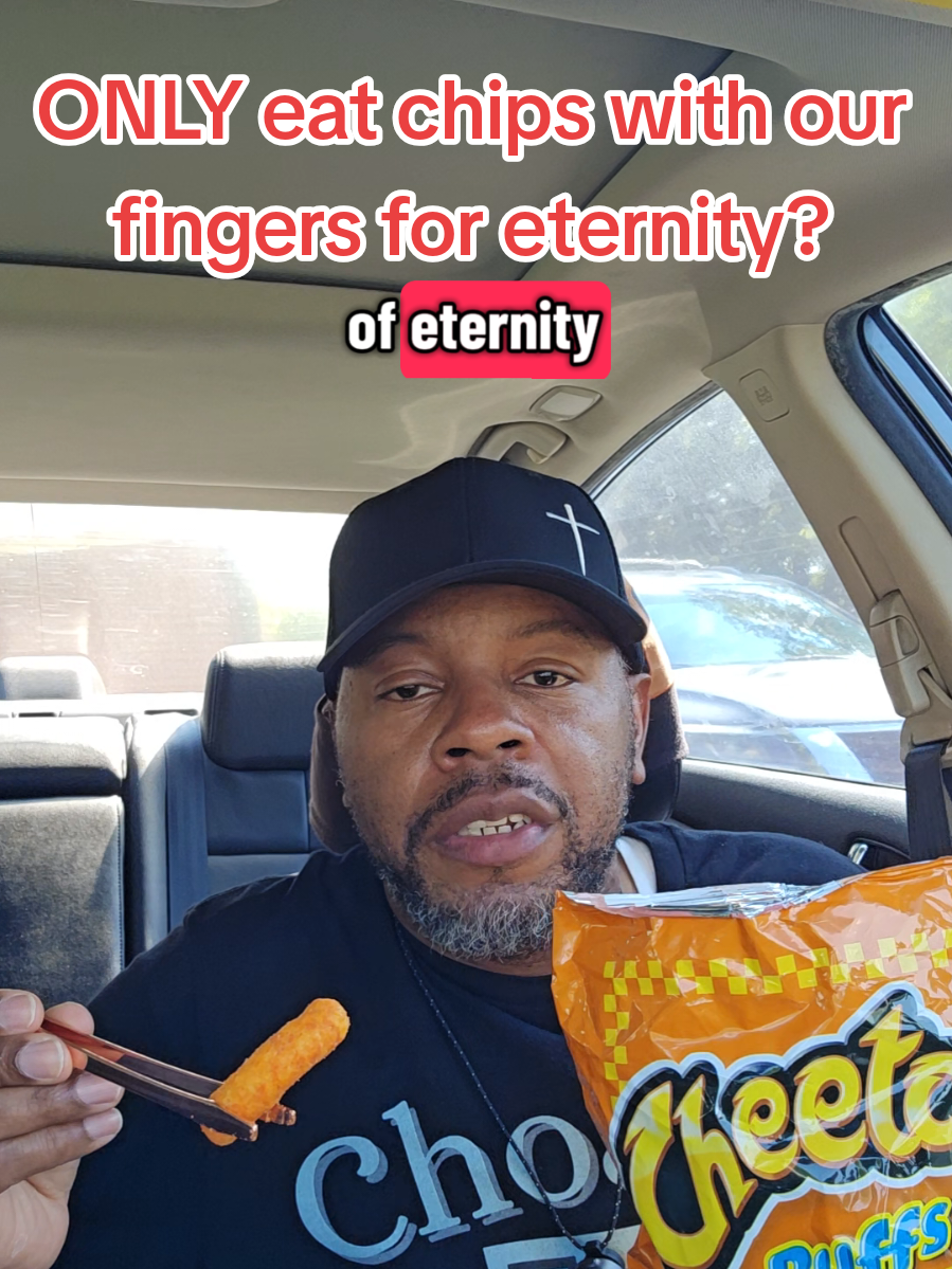 Why do people think we should ALWAYS/ONLY eat chips with our fingers for the rest of eternity 🤔 😐 #choaf #eternity #change #adulting 