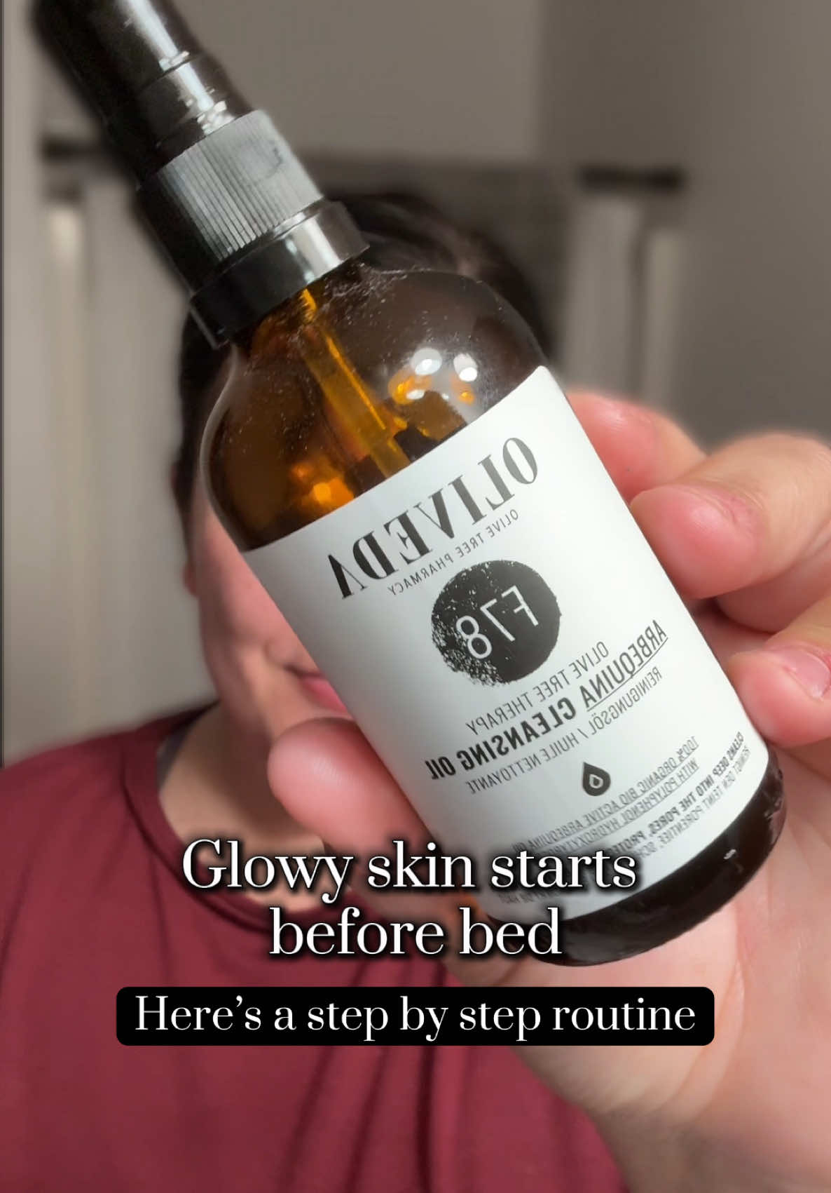 Double cleansing + a glow cocktail = my secret to healthy skin 🫧 Do you double cleanse at night?  #greenbaymakeupartist #doublecleansing #cleanskincare #waterlessskincare #olivetreepeople 