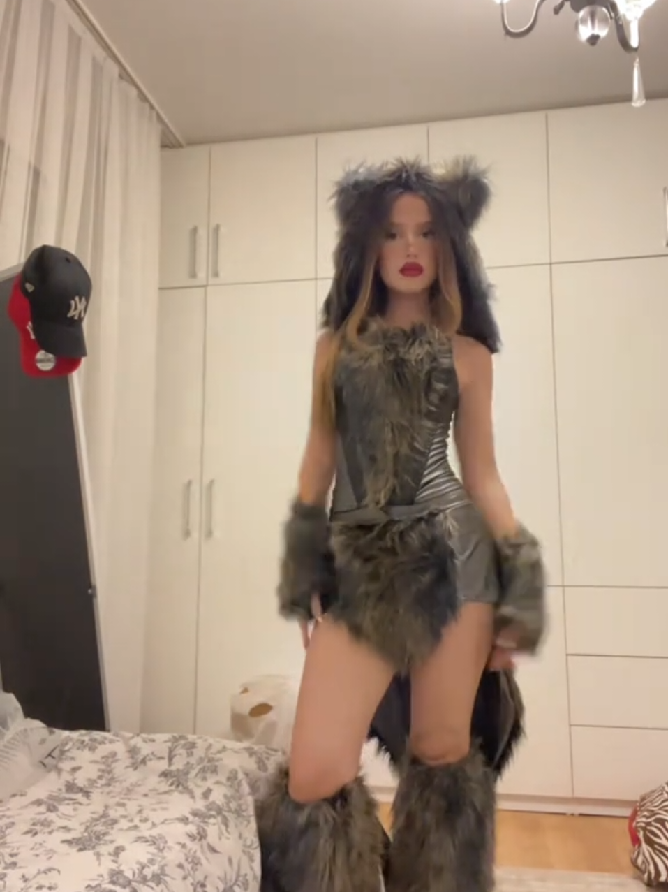 Disfraz de Loba🐺🖤 adquiérelo a precio preventa y consulta por más disfraces al Instagram bluefame.pe🎃 #shewolf #loba #halloweencostume  #inspooutfit #halloweenlook 
