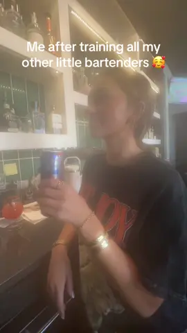 Ignore my heinously dirty phone