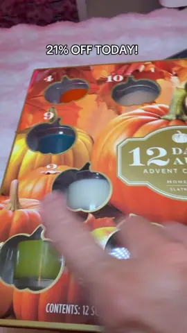 I am obsessed with these advent calendars from Slatkin & Co #advent #candle 