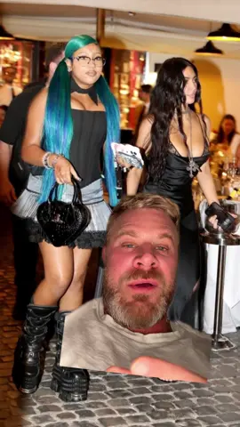 #greenscreen THIS IS WILD for twelve years old no?! am i OLD and judgemental already? kimmy…. kimberly… 😮 #kimkardashian #celebrity world is Wilddddd mama omg