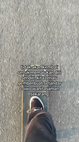 mending abisin waktu bareng temen #xyzbca #4u #quotes #4dly 