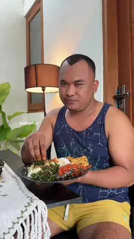 Ujan ga di tempat kalian ? 