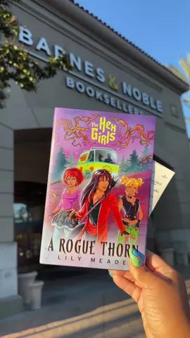 sooo excited for this! happy publication day @Lily Meade 💚 #scoobydoo #hexgirls #BookTok 