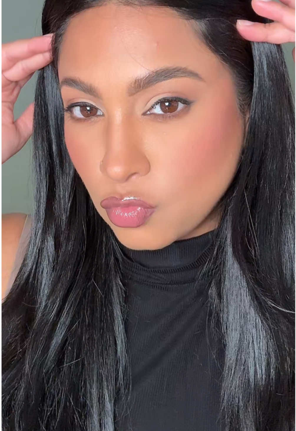 Recent lip combo I’m LOVING. @Maybelline NY Lip liner Cross The Line Liner, Toffee Lifter Gloss and @LAWLESS Beauty Cupid Lip Balm.  #lipcombo #tampamua #tampamakeupartist 