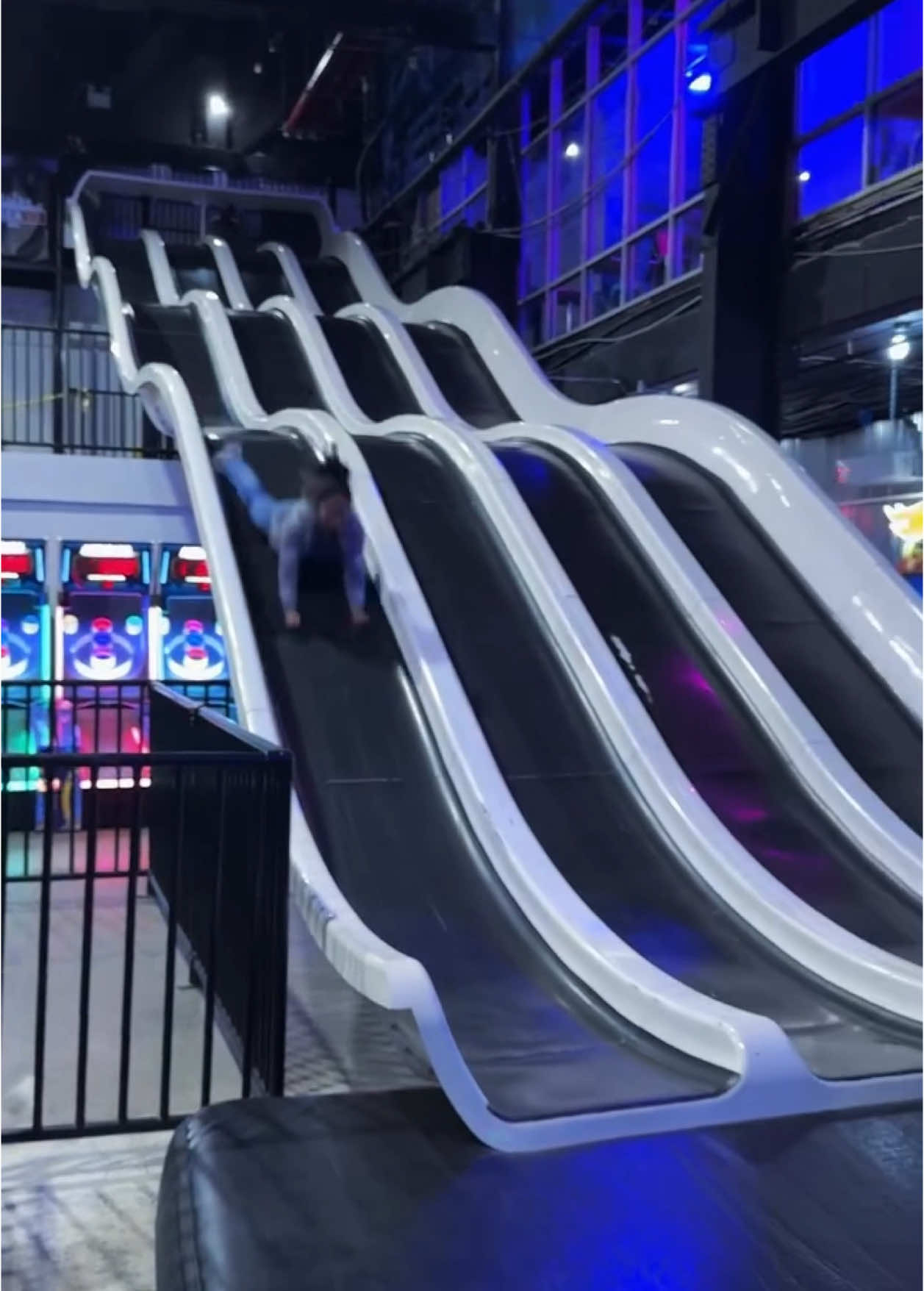 Can you tell I was mad scared lmaoooo?! The slide was fun but I had to keep my eyes closed the whole time. For the ziplining, I was contemplating for at least 10 mins but it was a smooth flight ✈️  P.S. If you’re a scaredy-cat like me, definitely go on adults’ night. On regular days, while you’re trembling, the kids will be zooming past you, jumping, swinging, and running across rope courses like their inner Spider-Man just unlocked 😂 #indoorzipline#nycactivitiesforadults#area53#adventure#strollinthecity#livingitup#fyp#viraltiktok 