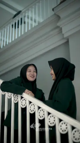 Yaspida – Kampus Prestasi Berkarakter Islami. Di sini bukan hanya tempat belajar, tapi juga membangun karakter, memperkuat iman, dan menyiapkan masa depan. Santri Cerdas, Berakhlak, dan Bermanfaat untuk Umat. Karena di Yaspida, kita gak cuma diajarin ilmu, tapi juga diajak jadi manusia yang utuh. #darussyifa #darussyifaalfitroh #yaspida #yaspidasukabumi #sukabumi              