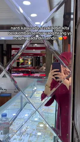 ucapku pada diri sendiri 😇❤️🥰 contact person wa ( 0882-1274-6452 ) ajo piki wa ( 0831-4372-5292 ) nadia kunjungi offline store untuk melihatt model wedding ring lainnya, see youu 👋🏻😍 📌 perokoan kranji blok A1 no 1 📌 pertokoan kranji blok C1 no 12  #cincintunangan #cincinnikah #emasrosegold #emas #jewellery          