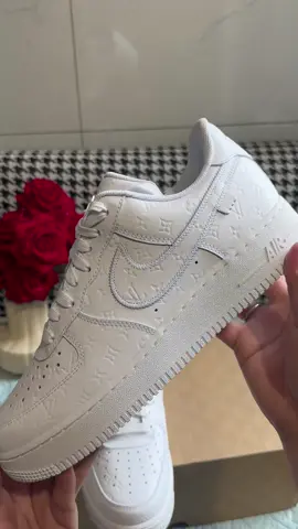 #unboxing#siper#trainers#designshoes 