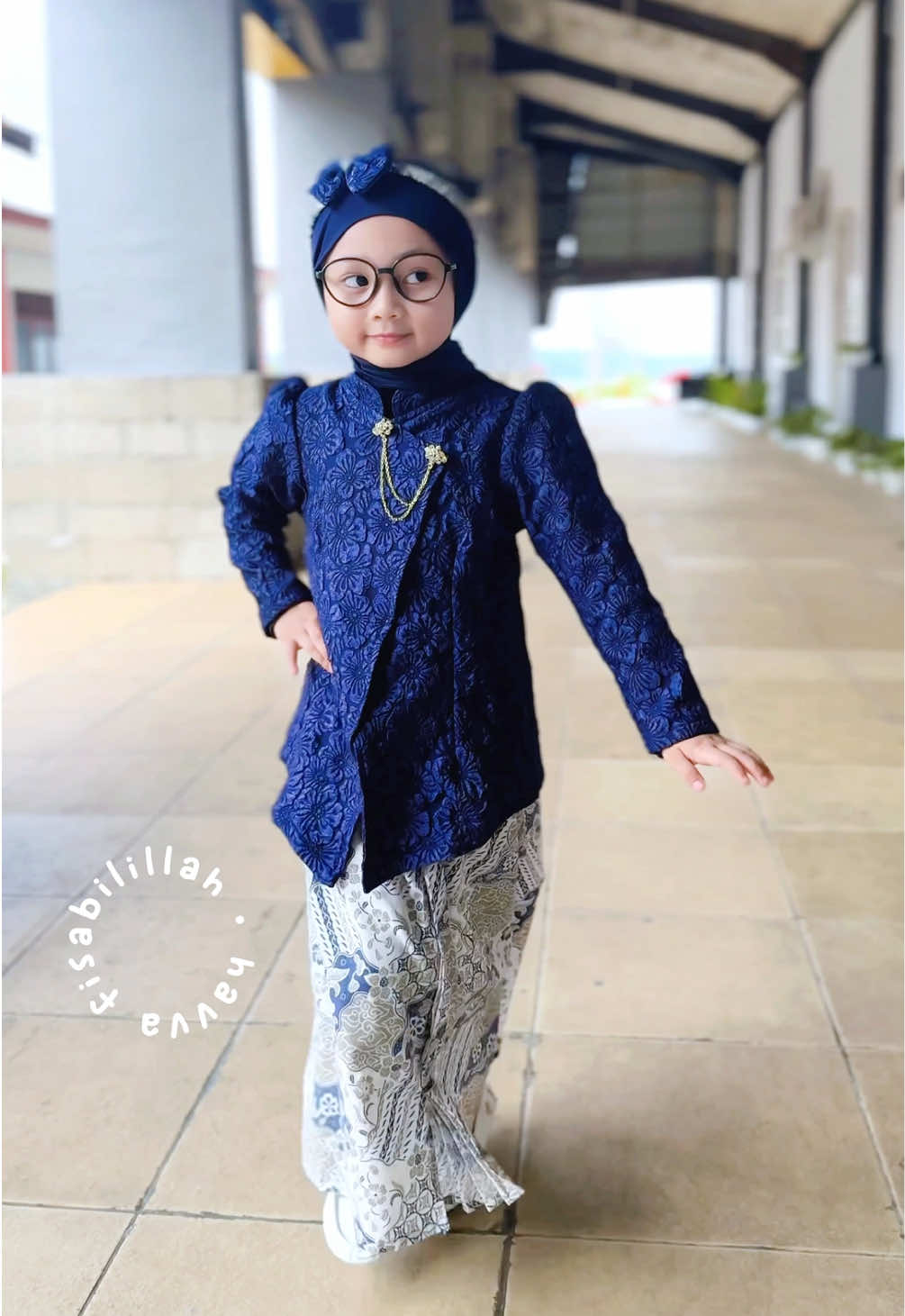 MasyaAllah Allahumma Barik Laha | kebaya janggan dari @KATA KIDS  #kacamata #tiktokaffiliate #kebayajanggan #fyp #jilbabanak 
