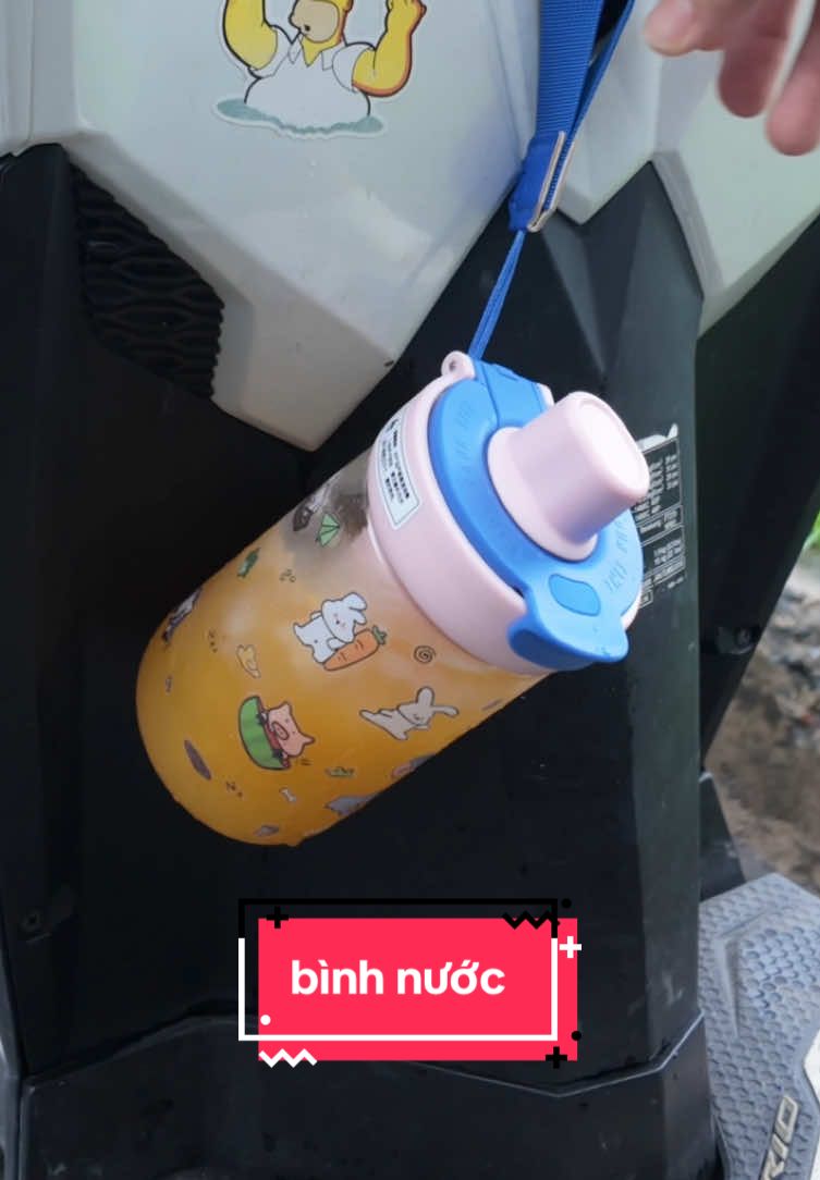 Bình này nhựa tốt, dầy dặn, cầm chắc tay, có lõi lọc giữ lại bã trà, miệng ly lớn dễ rửa | Bình nước OCE | Nhân check #review #nhancheck 