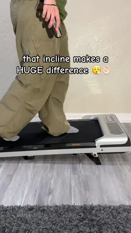 My legs felt so sore just walking for 10 min 🤯 incline walking pad is the way to go 👌🏻 #walkingpad #tiktokshopfinds #hotgirlwalk #homegym 