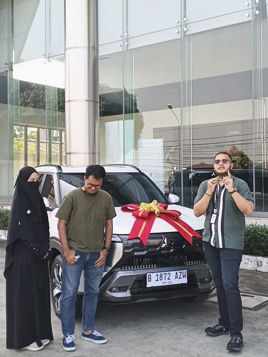 Delivery day Terimakasih bpk & ibu atas pembelian satu unit Destinator Ultimate white semoga unit nya membawa barokah amin 🥳🤲🥳 #destinatorultimate #deliveryday #mitsubishipondokcabe #srikandipondokcabe #promomitsubishi 
