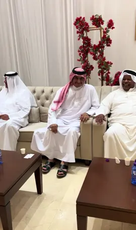 الأستاذ الفاضل ناجي محبوب الدوسري ٠ رئيس رابطة جماهير نادي المحرق الرياضي ، ورئيس رابطة جماهير منتخب البحرين الوطني ٠ هو شخصية يشيد بها الجميع بمشواره ومنجزاته الوطنية المتميزة بالعطاء ، والذي عاد من شأنه بالنفع على الوطن والمواطن والشخصي ، شخصية محبوبة لدي جميع الناس ، والمشهود له بالأخلاق الطيبة النبيلة وهو يعتز بعلاقاتة مع الجميع ٠ هو مشجع معروف لمنتخب البحرين الوطني ونادي المحرق الرياضي ، والمشجع المعروف ناجي محبوب الدوسري يعتبر من أبرز المشجعين الرياضيين في مملكة البحرين وكانت له وقفات كبيرة مع المنتخبات البحرينية الكروية وخصوصاً في بطولة كأس الخليج العربي السادسة والعشرين 