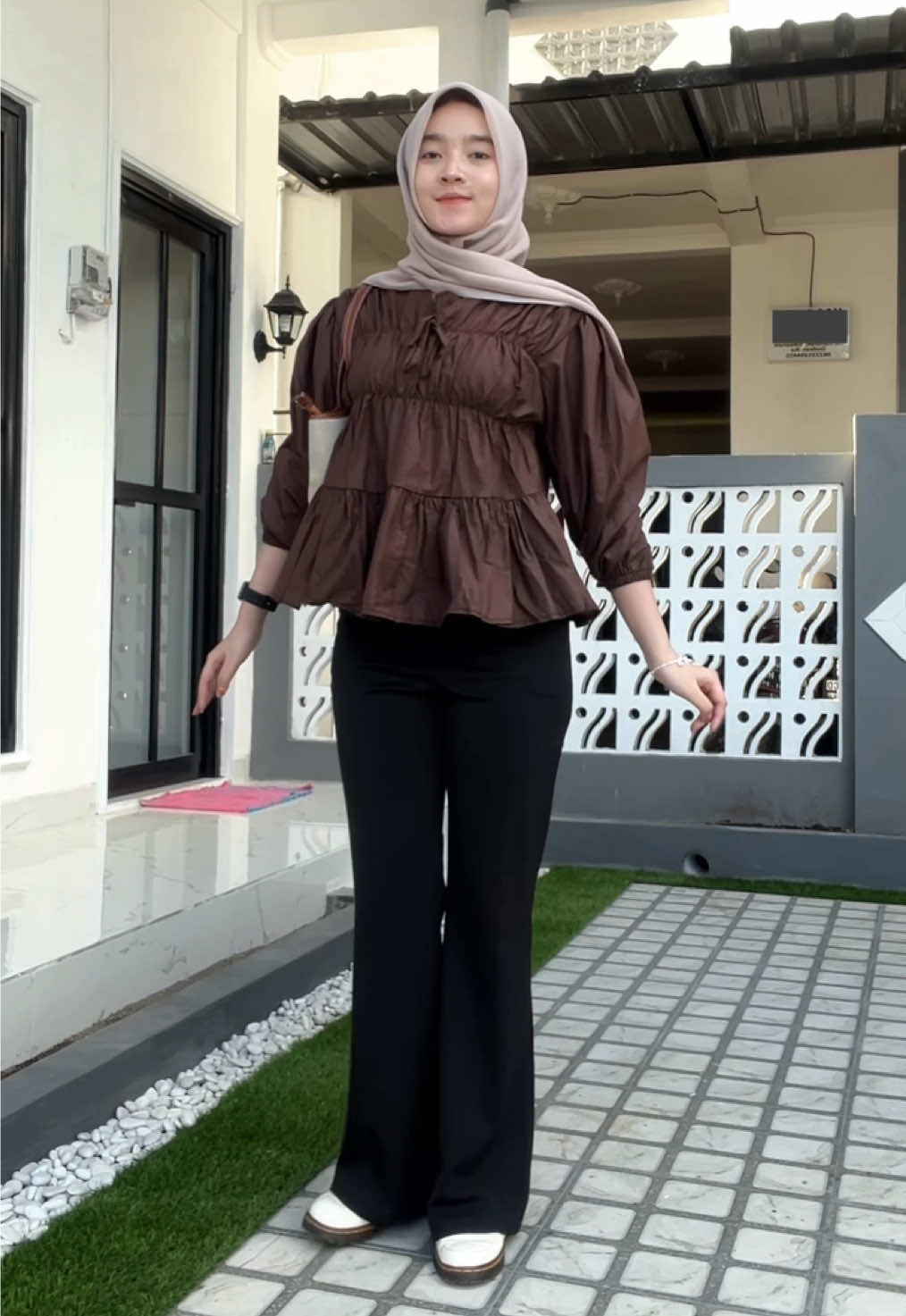 blouse coffee bikin cerah😍