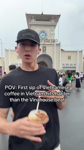 Someone call the ambulance ☕️🚨😂  #vinahouse #mochii #coffee #tiktokvietnam #vietnam 