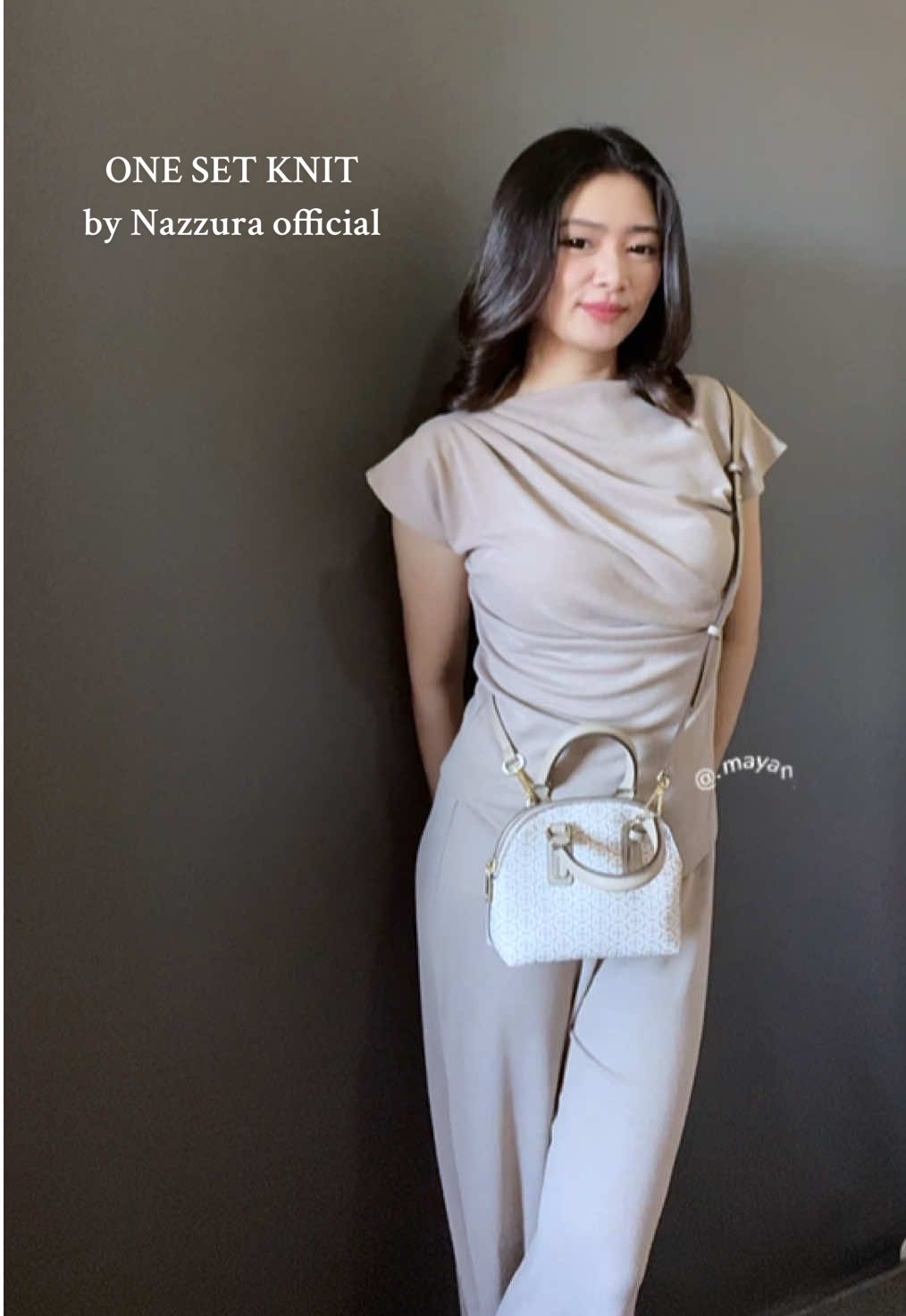 one set ada lengan panjangnya hijab friendly dan ada bigsizenya juga loh. bahan knit haluss setelan wanita 💕 #onset #knitwear #setelanwanita #rubyoneset #outfitideas 