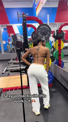 Honey the back got my waist looking like a Cheerio🤣🫶🏾 follow this routine to slim your waist and build a sexy back 🔥🔥 #GymLife   #FitnessMotivation #WorkoutGoals   #FitFam #NoPainNoGain   #SweatltOut    #TrainHard #GymTok   #FitnessInspo #ViralWorkout   #GymTransformation    #Fitspiration   #TrendingReel#FitnessJourney #fitnessaddict #core   #gym#gymrat  #nutrition  #atl #atlanta  #trainer #personaltrainer  #gymmotivation #glutes #squats 