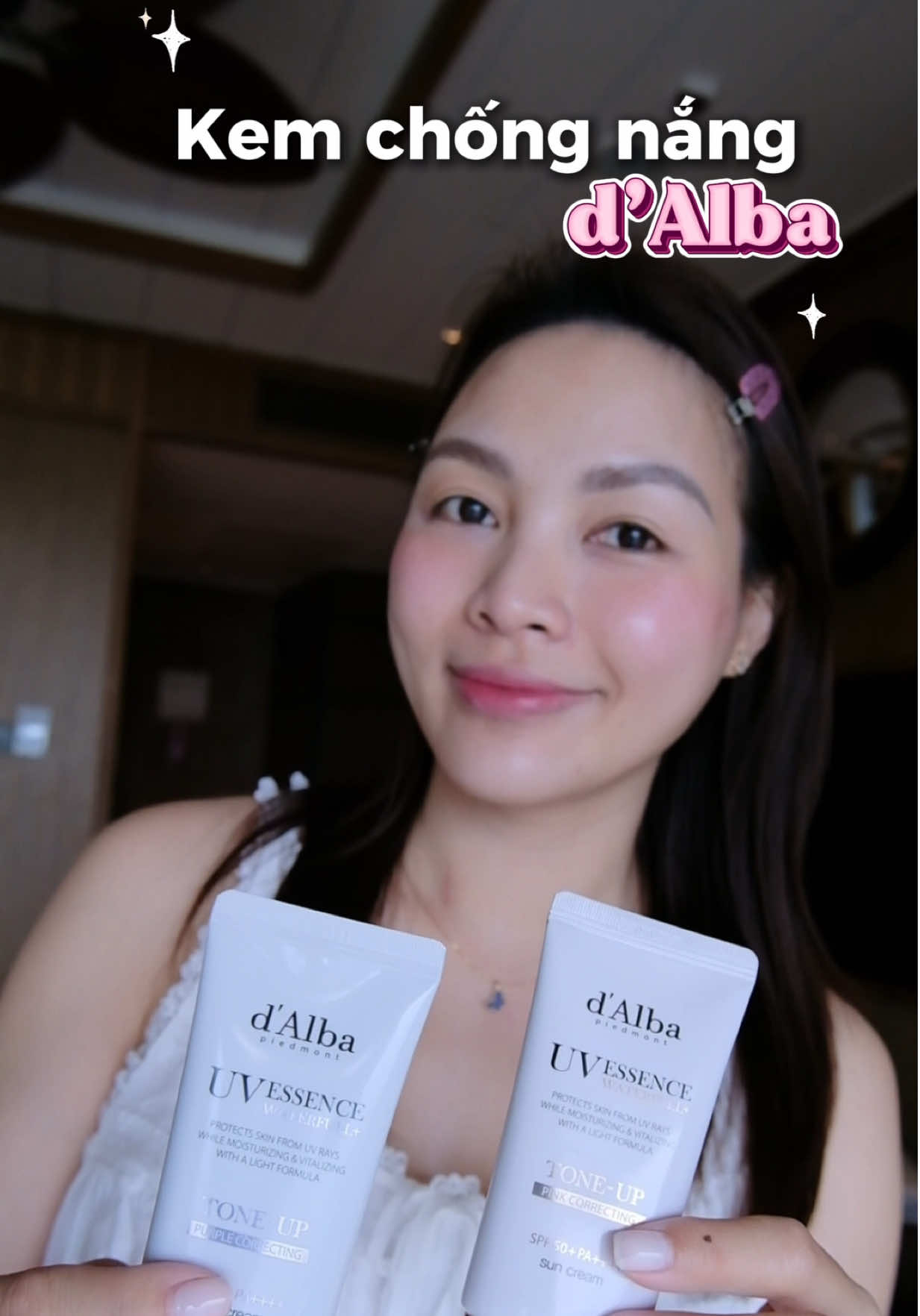 Phân biệt 2 dòng kcn siêu Hot nâng tone của #dalba . Hồng: căng bóng cho da thường/da khô. Tím: da dầu/ hỗn hợp/ da vàng. #kemchongnang #kemchongnangdalba #reviewskincare #xuhuong 