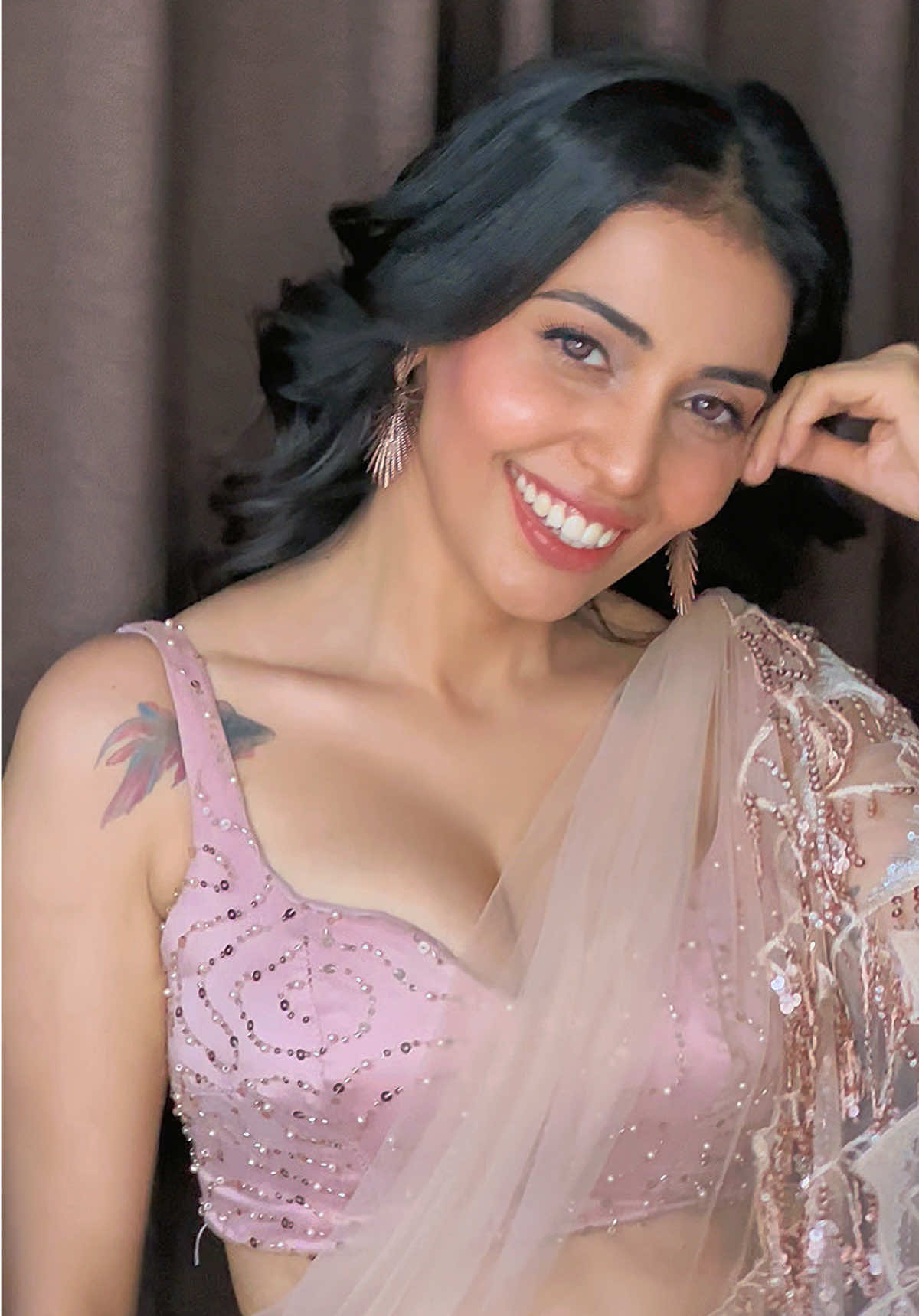 So if your wings won’t find you heaven, I will bring it down like an ancient bygone. 🪽🤍 #CapCut #shelon #motherlankamovie #fypシ゚ #actress @Mother Lanka Movie 