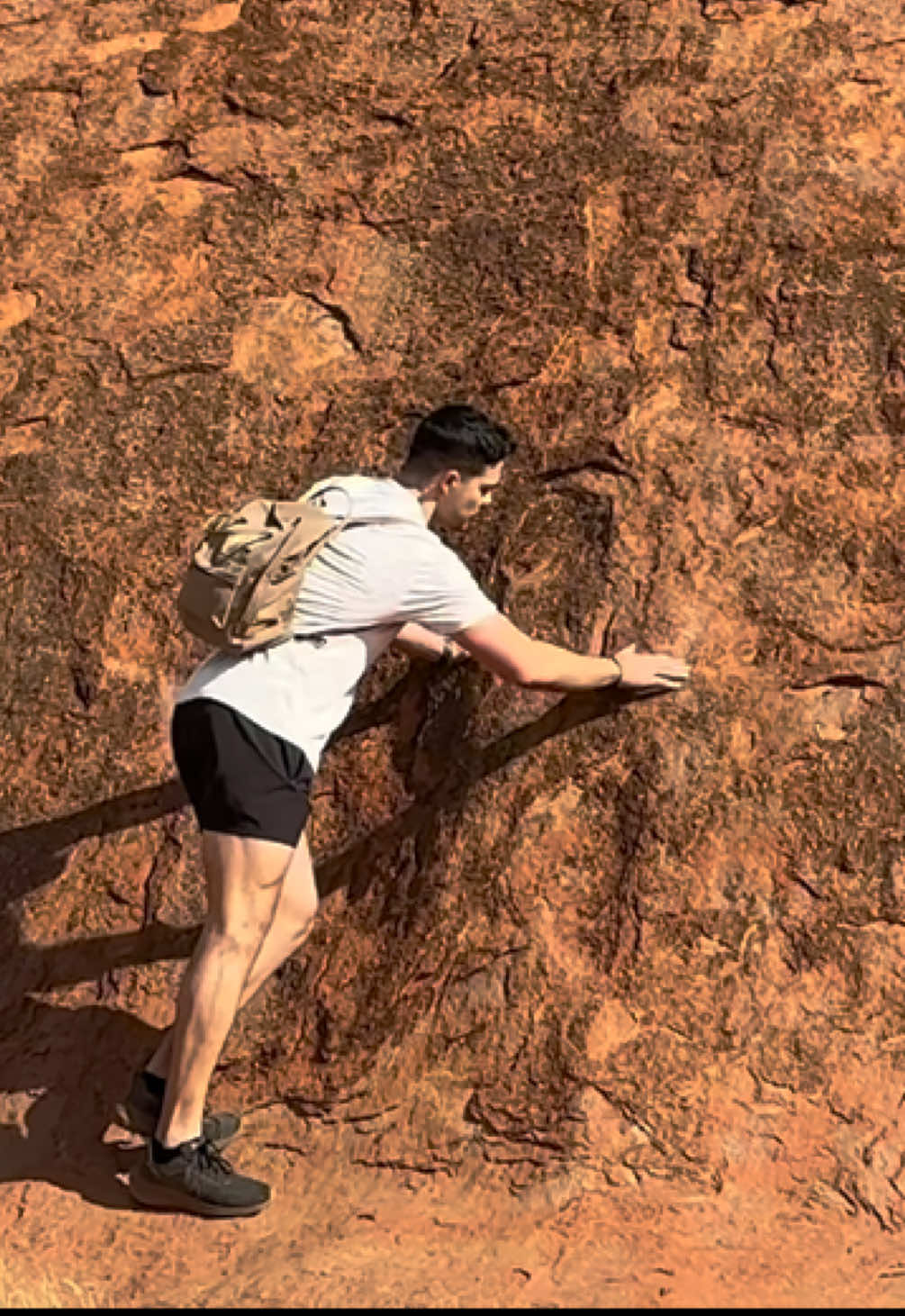 I like that boulder. That is a nice boulder. 🪨  #uluru #rock #foryoupage #fyp #foryou @Dwayne Johnson 