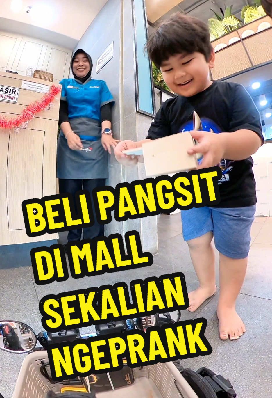 Membalas @Japri Usaha Pertama kalinya Mobil RC Hepi beli pangsit di Mall sekaligus coba ngeprank waitressnya 🤣 #mobilrchepi #mobilrcfpv #rcmobilfpv #fpvrccar #fpvrccarindonesia  @Pnf Q Mall resto  @unimasdistrict 