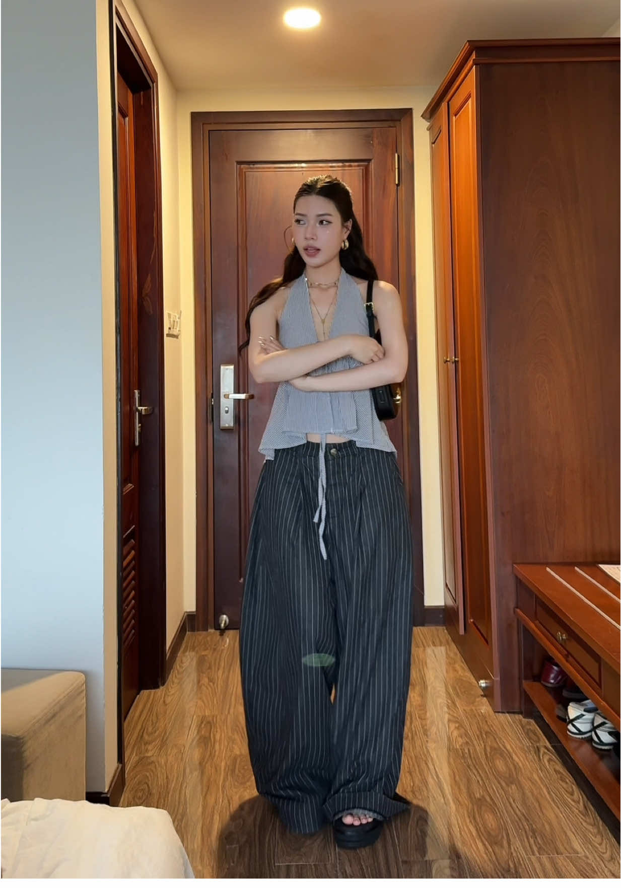 V1 nhỏ mặc mấy áo này nó sang.. #aoyem #ao #review #thoitrang #xuhuong 