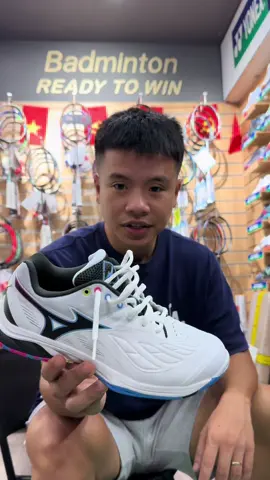 WaveFang 2 màu mới #quocvietbadminton #qvb #badminton #caulongvietnam #giaymizuno 