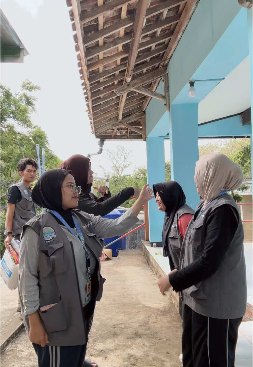 tiktokan sambil dipantau pak ketu 🫢