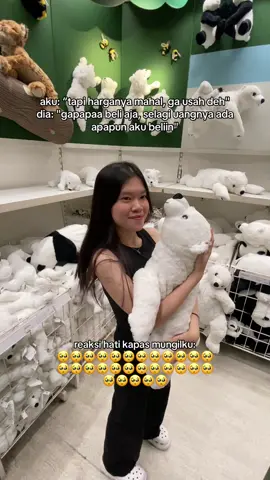 dia selalu ngeusahain apapun yg bersangkut paut sama aku, i'm lucky to have him🥺🫰🏻#fyp #fypage #quotestory #quotes #foryou 