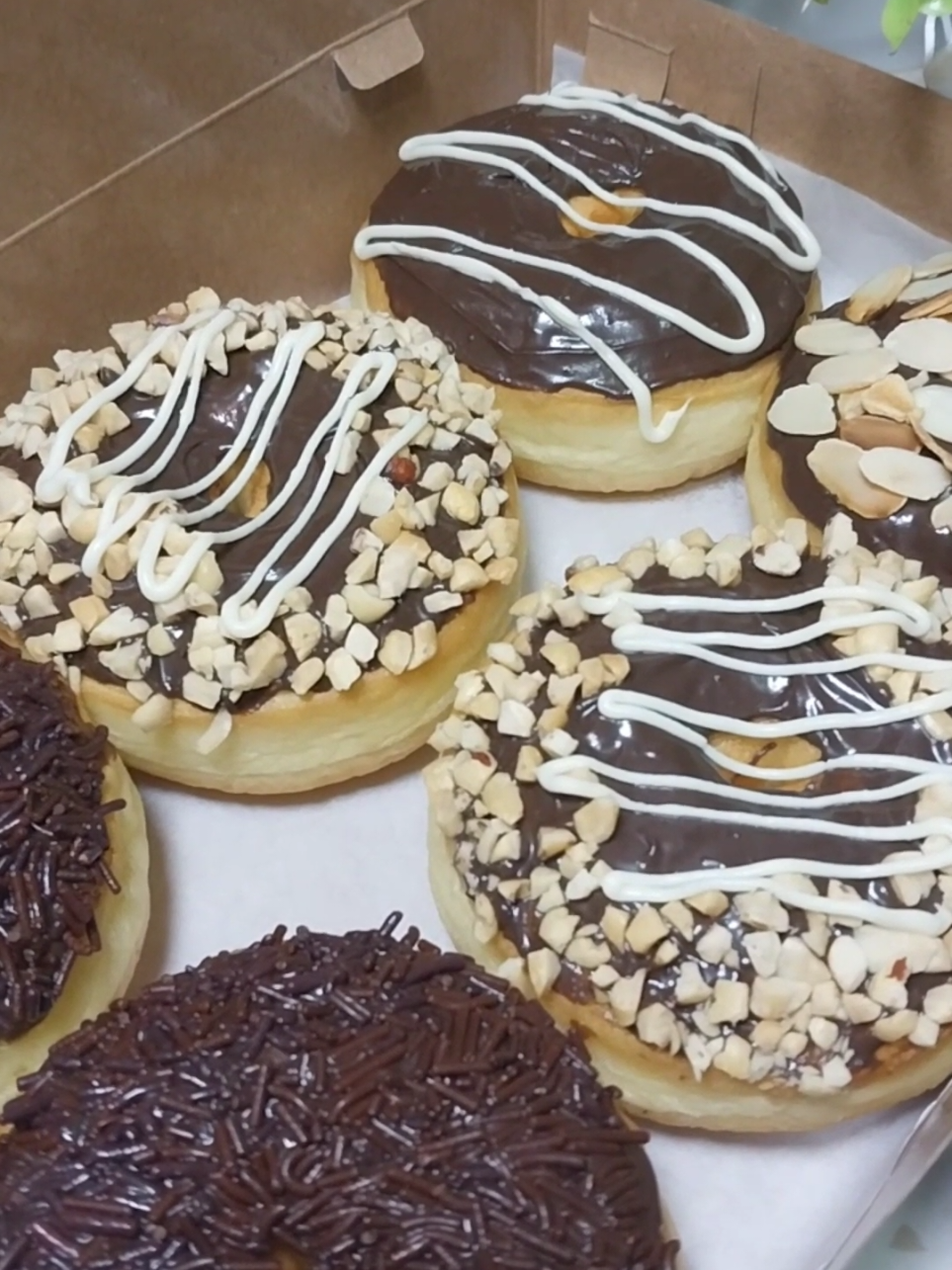 Donat Susu 🍩 Tepung Cakra 250gr Susu Bubuk 15gr Ragi Instan 4gr BI 1gr Garam 1/2 sdt Gula Pasir 35gr Telur 1 Butir Margarin 35gr Air Es 100ml