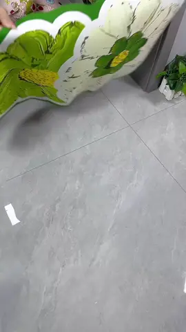 🚿 The Bath Mat That DRIES in Seconds! 🛑 Non-slip grip – stays firmly in place 💧 Instant water absorption – dries in seconds 🧼 Lint-free surface – no messy fibers 🧹 Easy clean – just sweep or rinse 🌬️ Quick dry wall-hanging for hygiene #HomeHack #BathroomMustHave #AntiSlip #BathMat #HomeOrganization #CleanLiving