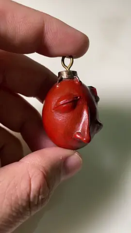 Berserk Dark Red Behelit Pendant Griffith Necklace Egg of the king #griffith #guts #griffithberserk #behelit #egg #гатс #гатсберсерк #гриффит #гриффитберсерк #berserk #берсерк 