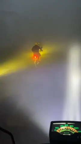 berkabut dengan suasan dingin 🍃 #hondawin #win100 #hondawinadventure #kabut 