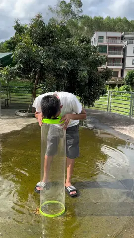 This is the best cordless vacuum have ever used.lt is lightweight,powerful and very convenient.#vacumcleaner #carcleaning #tiktokshopdeals #portablevacuum #portablecarvacuumcleaner 