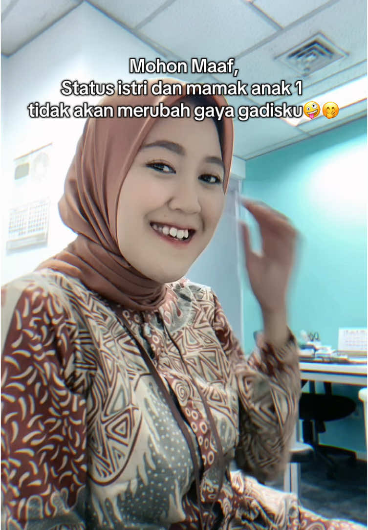 Maap kalok Mama muda ini masih berasa gadis🤣🤭🙏🏻  #mamamuda #wonderwowan #pekerjakeras #workingmom 
