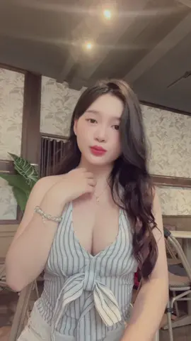 Xin lỗi #xuhuong #nhanvatchinh #tren #fyp #outfit 