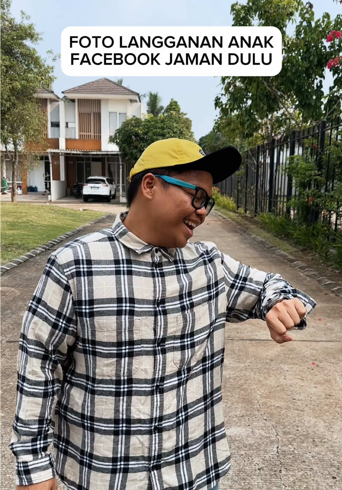 Gaya bener padahal kamera sewa 😂