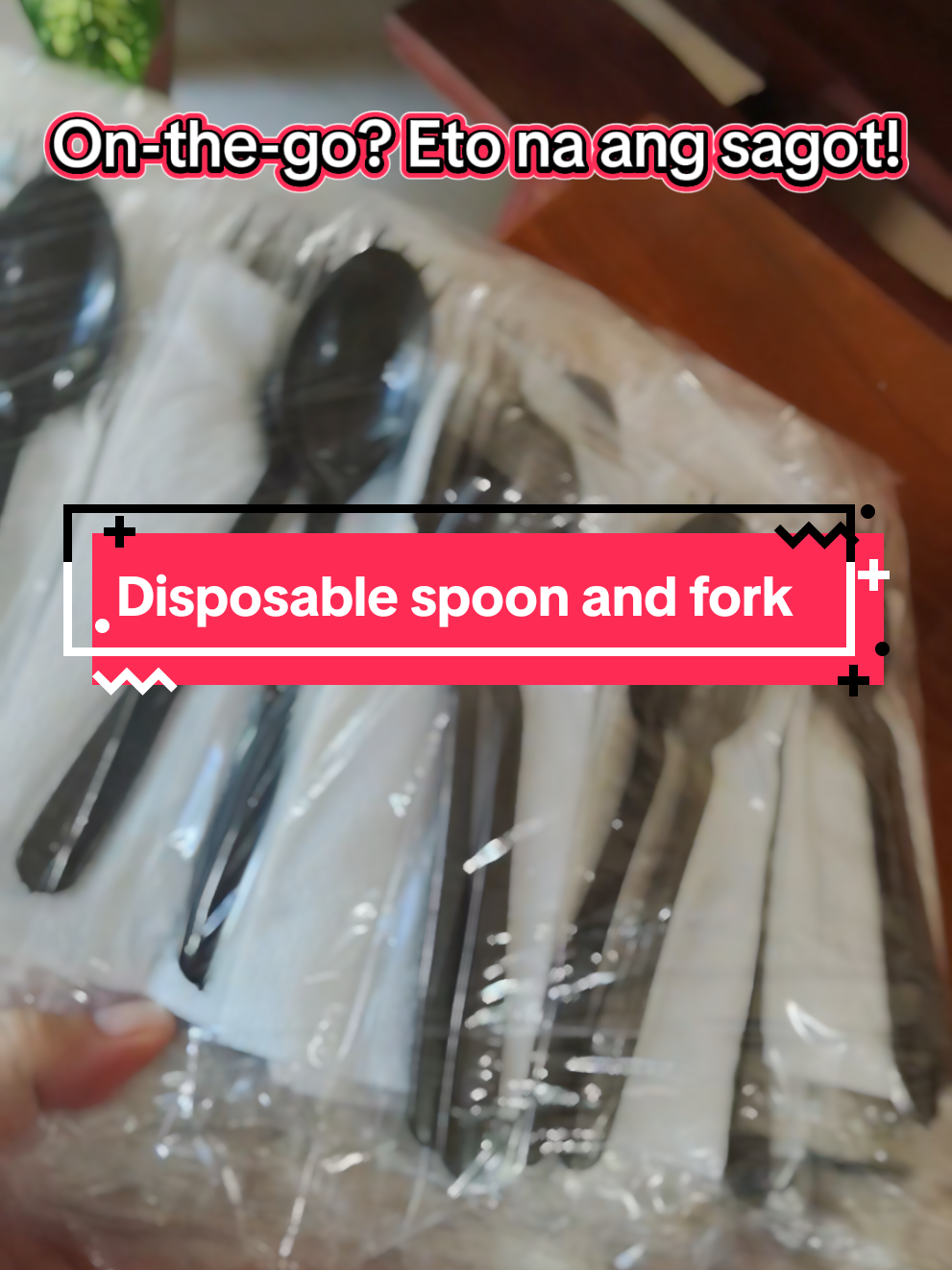 🍴👌 Complete set in one pack! Disposable spoon + fork + tissue ✨ Perfect para sa takeout, parties at biyahe 🚗🍱 #KitchenEssential #ConvenientLife #OnTheGo#disposable 