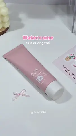 Em này dùng trắng, thơm,ẩm mịn đúng chân ái luôn nha 🌸#watercome #suaduongthe #bodylotion #suaduongthewatercome 