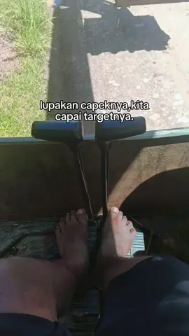 1%skil 99% coba-coba  bismillah 💪#jayapuratiktok #operatorindonesia #excavatoroperator #fyp #bugissulawesi 