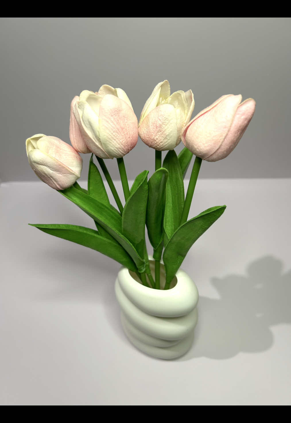 Gandaaaaa! 😍🥰🌷 #artificialtulips #tulips 