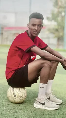 Respect everyone we played football with🫡⚽️@A Q A A 🦁🖤 @aHmeiTt Yazzen⚡️ @Mohamett🤍😎 @NUGALL3️⃣1️⃣ @fowzy✪ @Costa @sergio___ramos___4 @fatuga  🦅 @FARJANO Footpall clup #somalitiktok #football #ppppp 