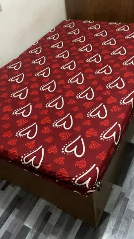 Red hearts design🫀 Very comfyy, foam cover with full zipper. LEGIT canadian fabric. Check yellow basket for more prints/colors😍  #foamcover #fypviralシ #foamcoverwithzipper #canadiancottonfoamcover 