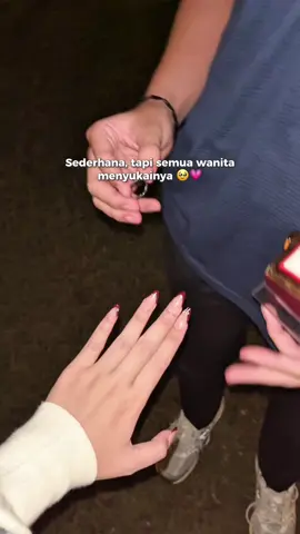 Sederhana, tapi ga semua cowo bisa ngelakuinnya 🥺💗#foryoupag #foryoupageofficial #foryou #cincintunangan #Cincin #foryoupage❤️ #fypdong