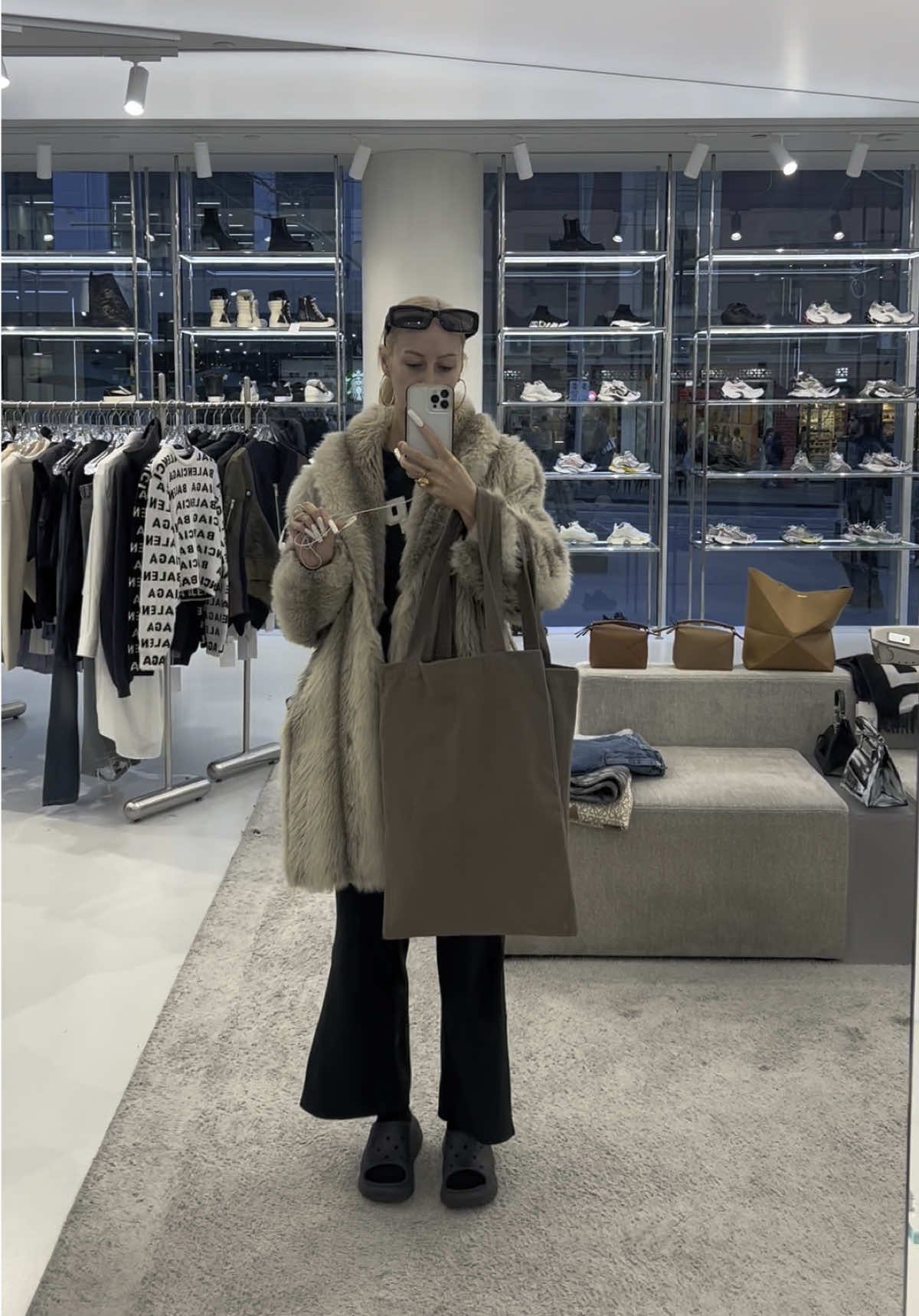 Come with me to shop at Marais #comewithme #shopping #fashion #stylist #designer #balenciaga #rickowens #offwhite #balenciaga #OOTD #melbourne #marais 